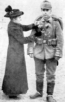 German soldier setting off to war